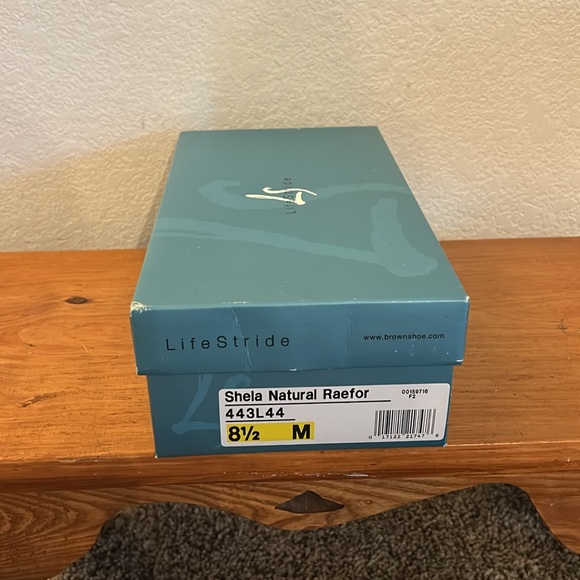 Women’s Life Stride Brown Heeled Loafers - Size 8.5 - Picture 7 of 7